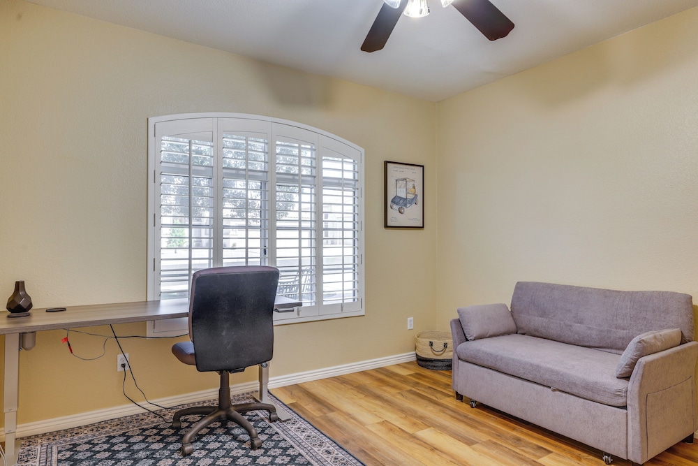 3 Mi to Granite Reef: Spacious Retreat w/ Pool