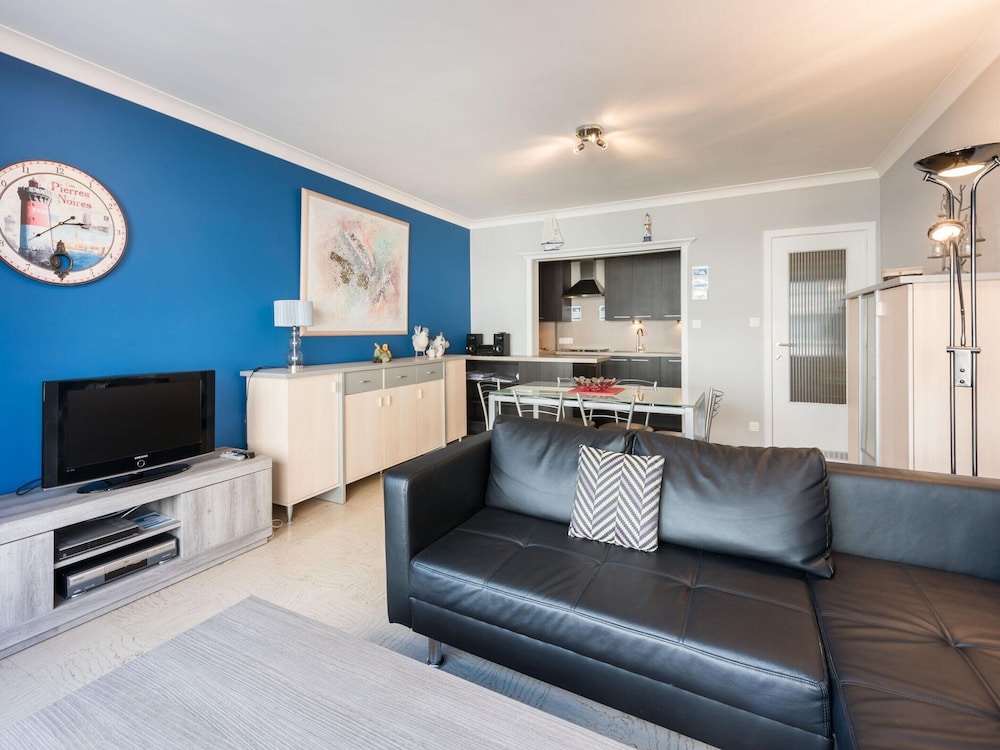Apartment Near the Sea With Modern Comfort