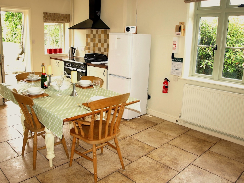 Beaconsfield Cottage