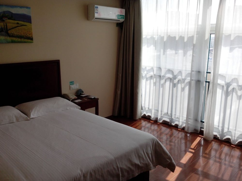 GreenTree Inn Xuzhou Feng County East Jiefang Road Hotel