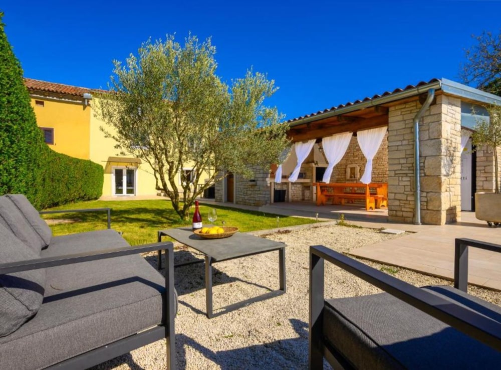 Villa Prestige Azinetti With Pool