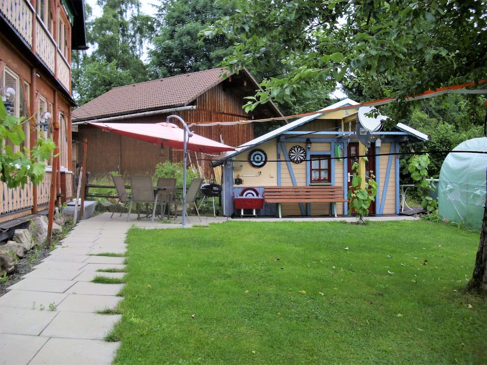 Photo 11