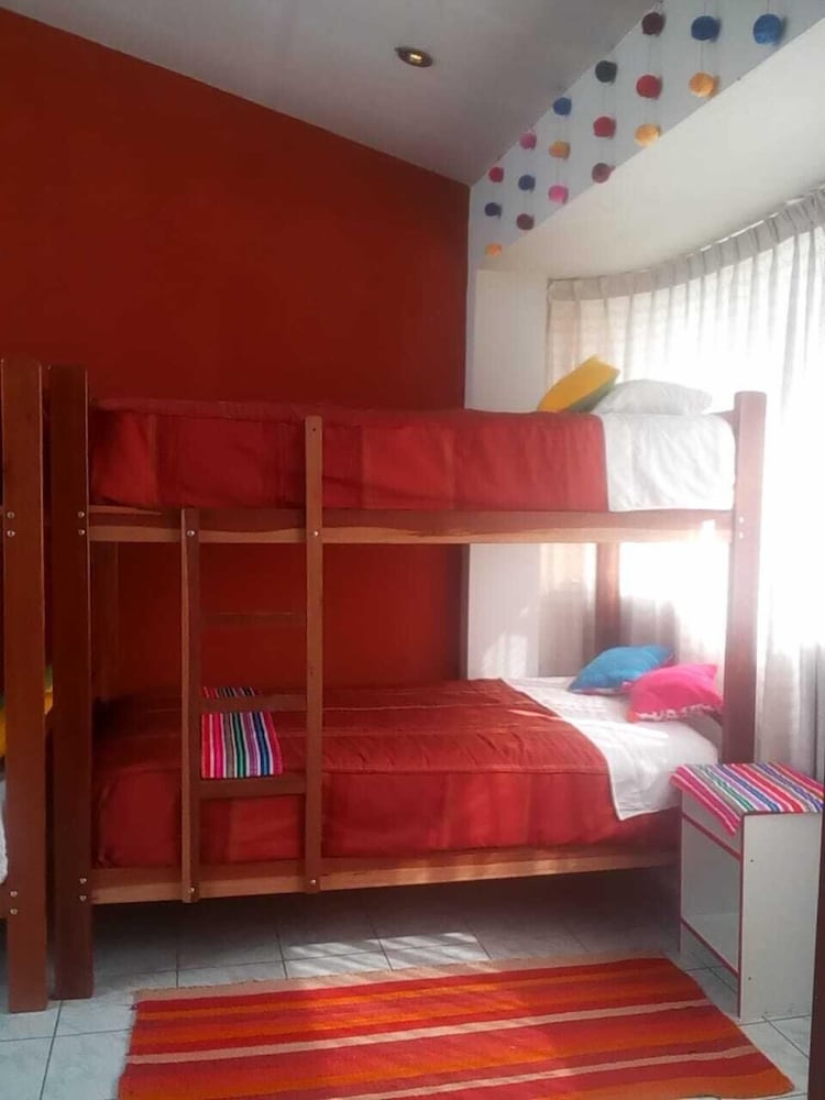 Shanell House - Hostel