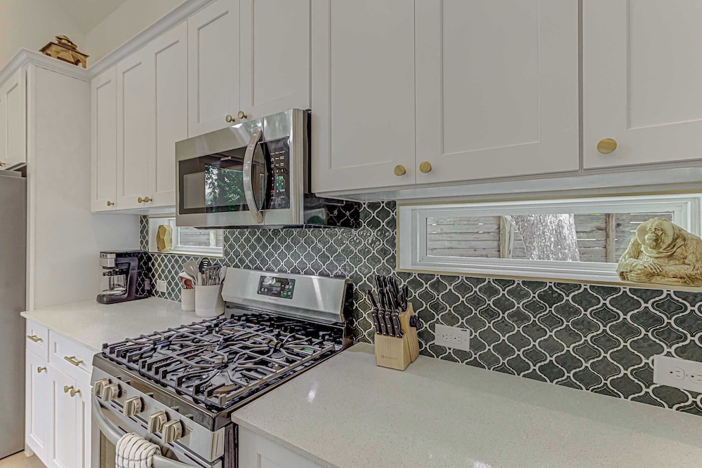 Pet Friendly Quiet Neighborhood Near S. Lamar
