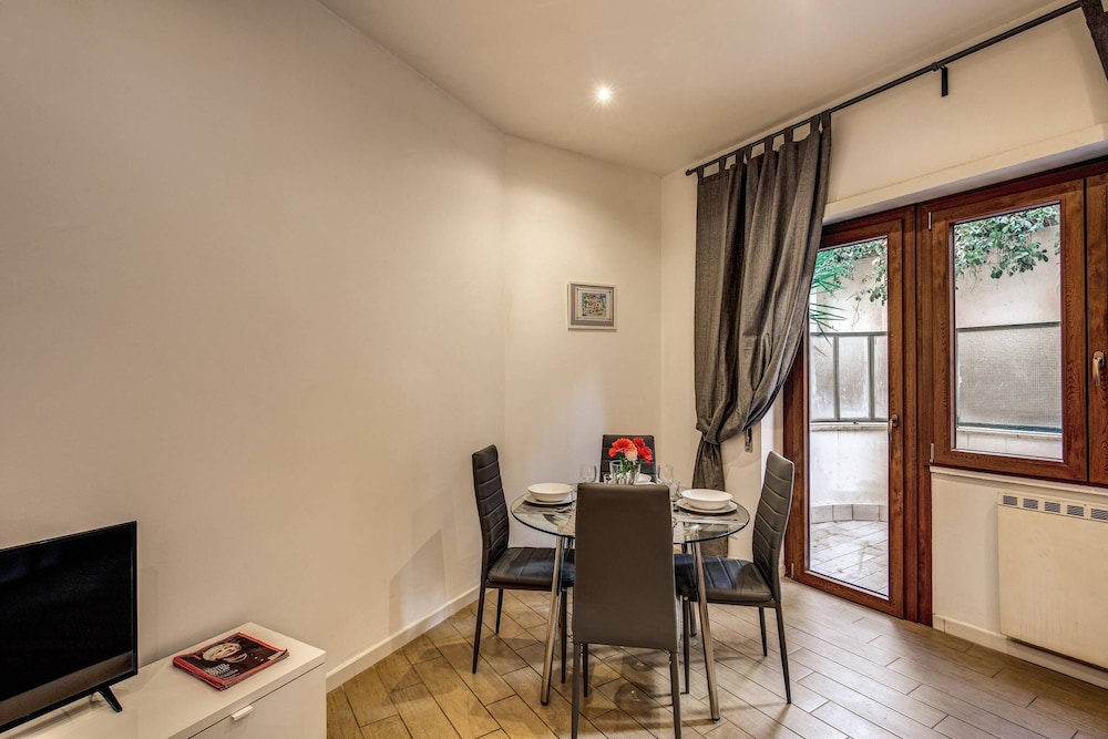 Ml Apartment - Ardesia Terrace Colosseo - 2bdr