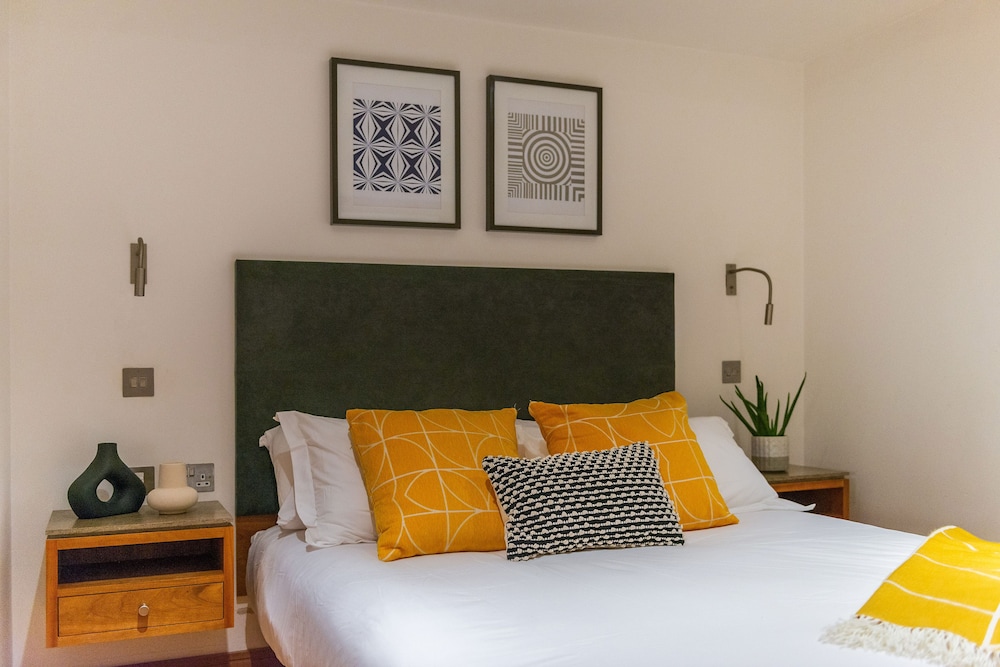 Tower Hill City Centre Luxury Apartments