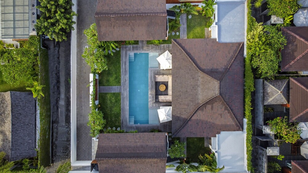 Villa Loma by Alfred in Bali view 3