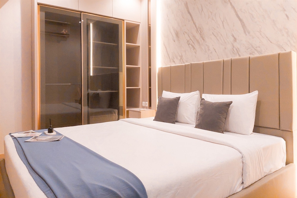 Modern Look And Comfy 1Br Apartment Branz Bsd City