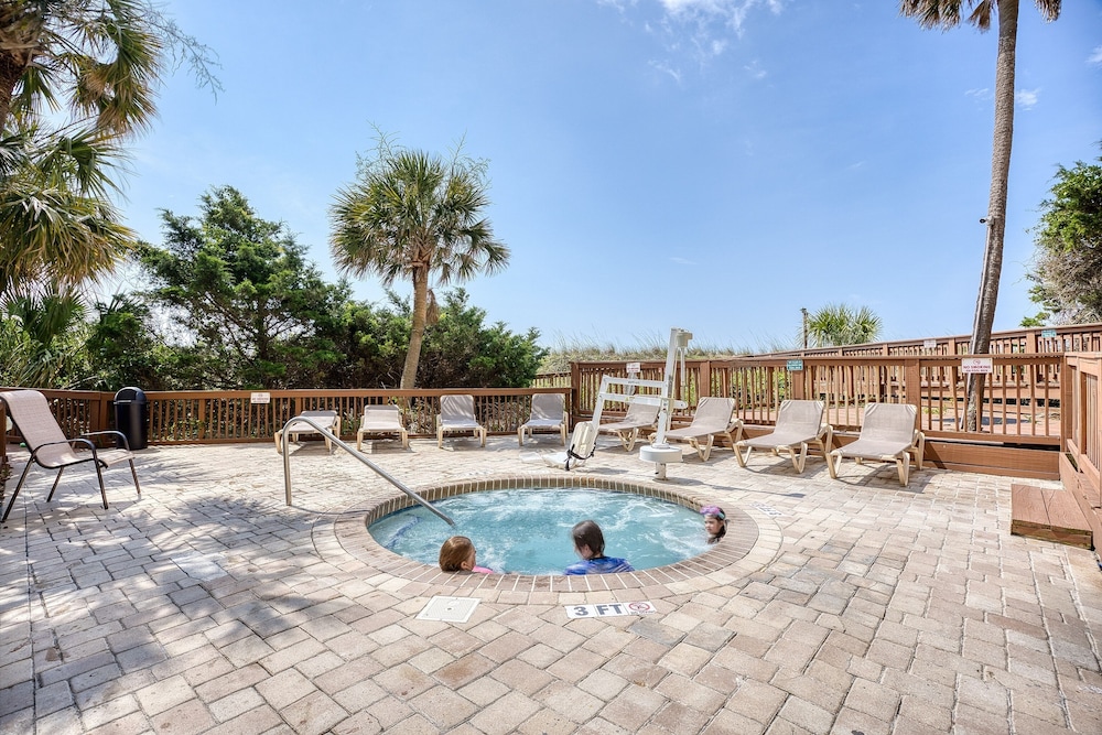 Beach Cove Resort