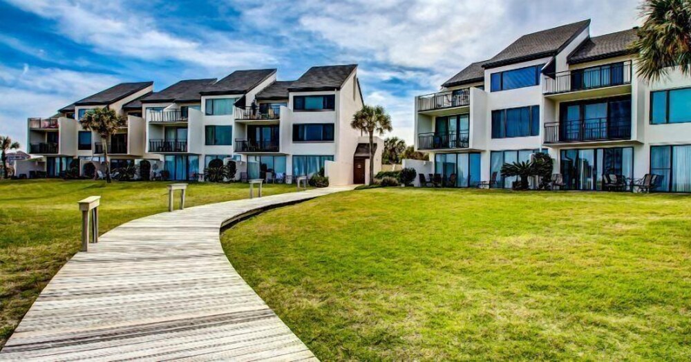 1123-beach-walker view 2