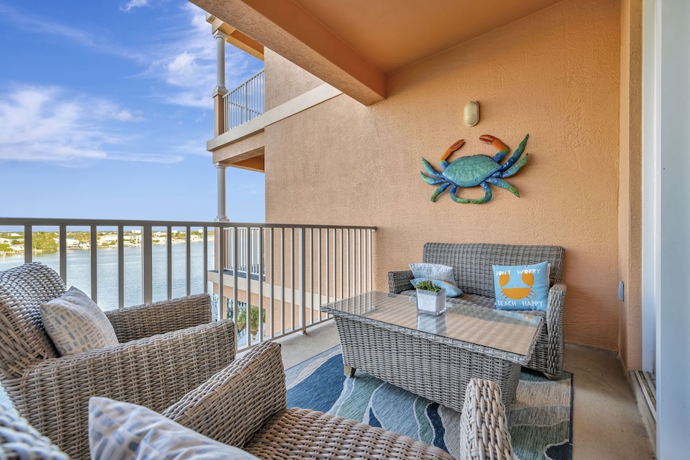 Harborview Grande Condominium