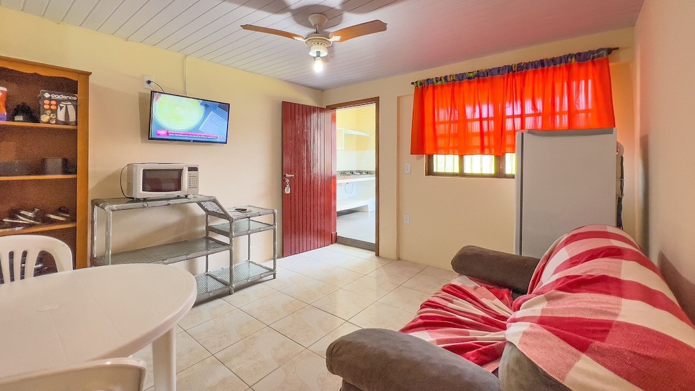 AP 40 Ala Bombinhas Residencial Solavir
