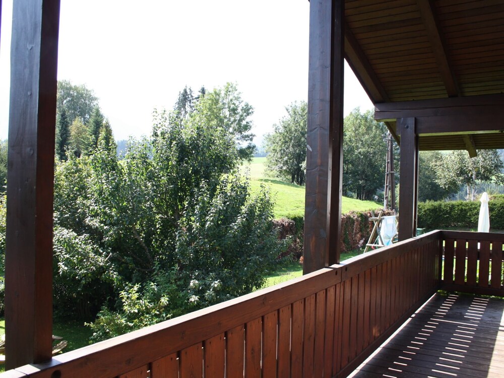 Quaint Mansion Near ski bus in Goldegg