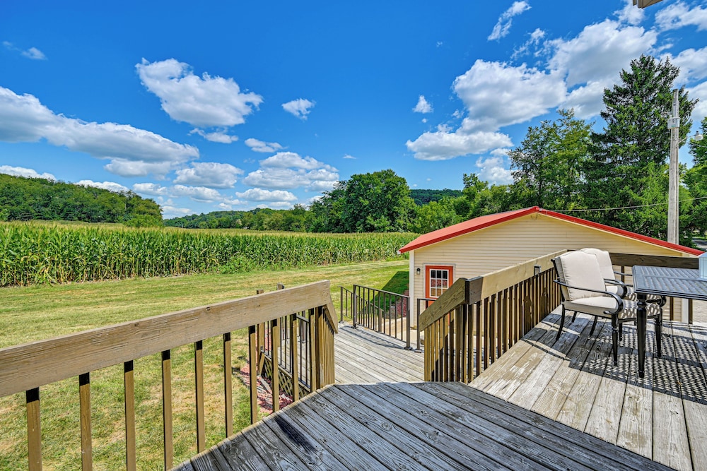 Rural & Private Dover Retreat: Close to Wineries!
