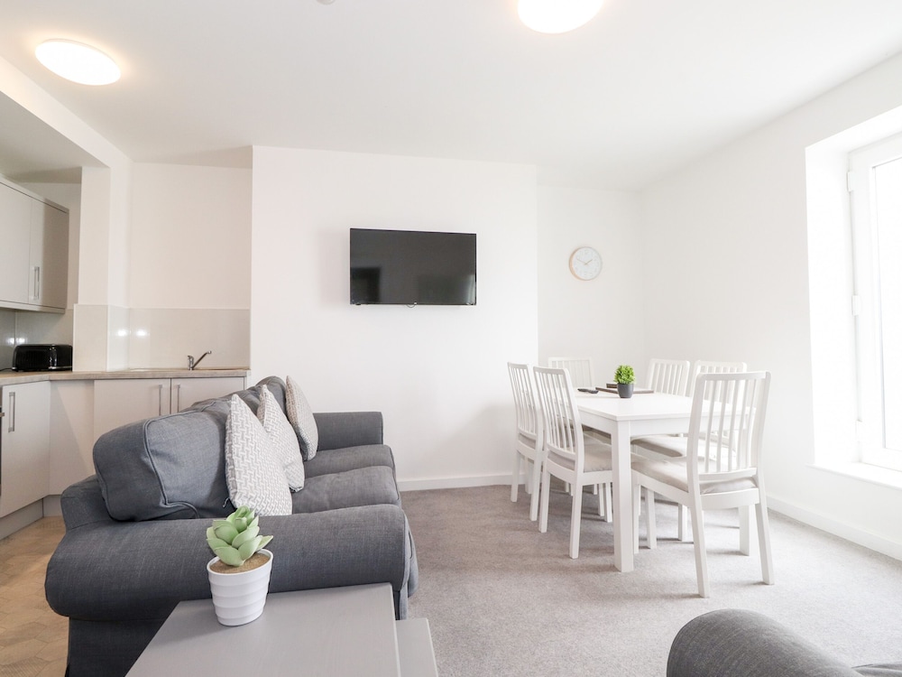 6 Seaview @ Bridlington Bay