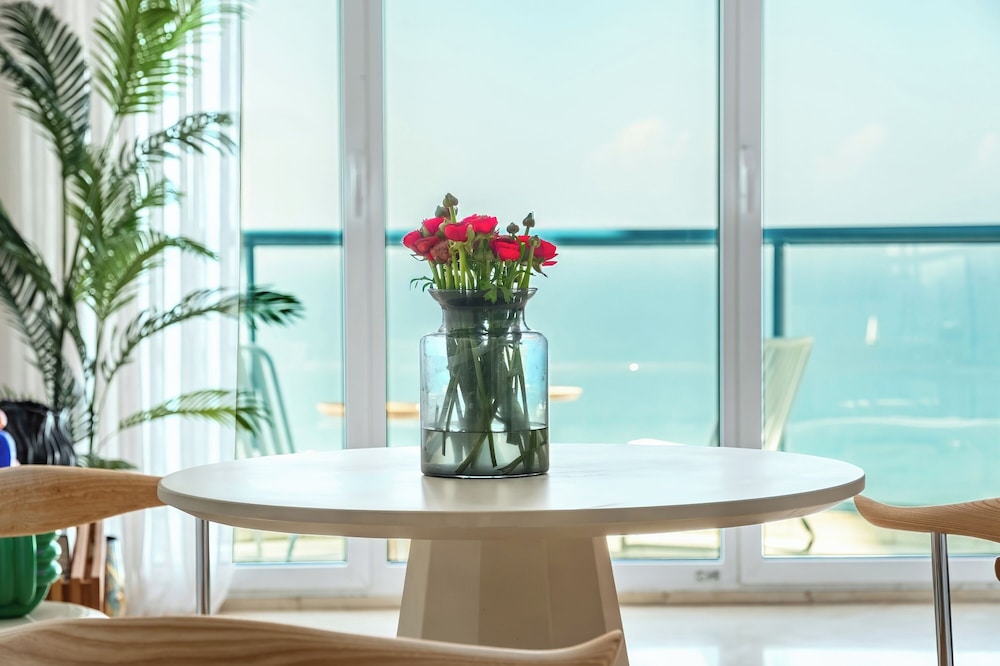 Panoramic Sea View Escape by Sea N' Rent