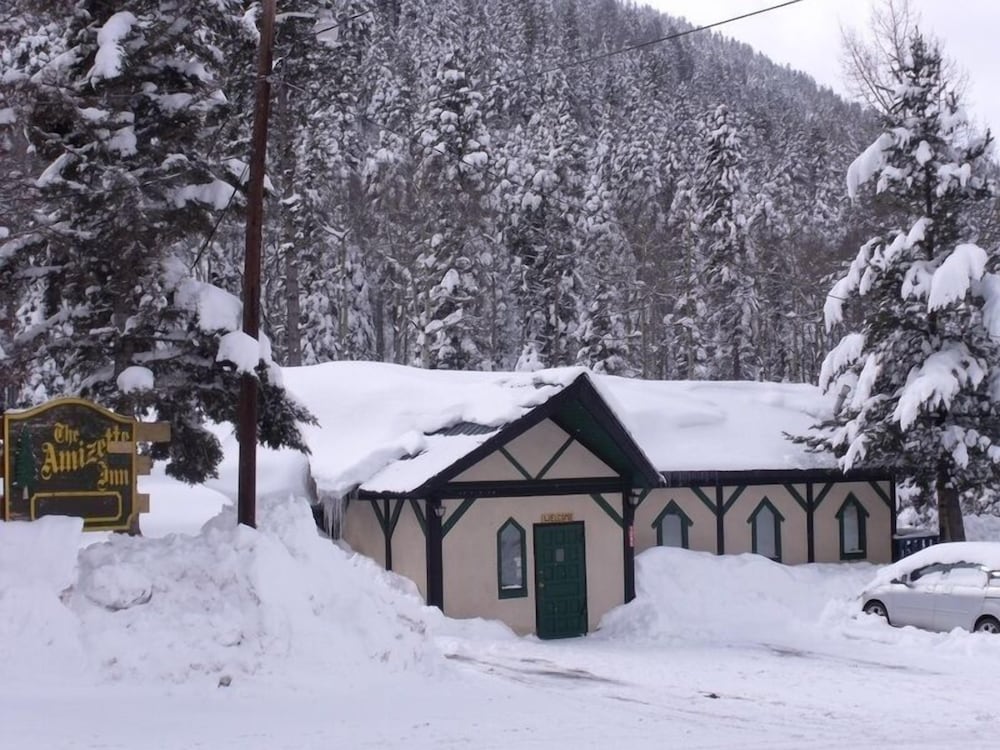 Amizette Inn and Restaurant