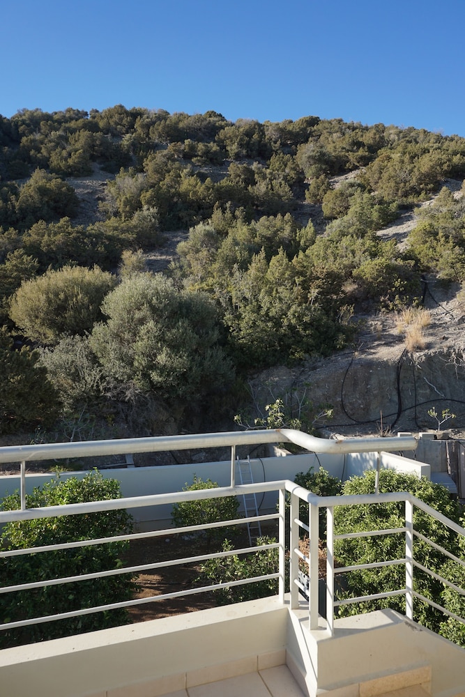 Portela Suites Kampoula