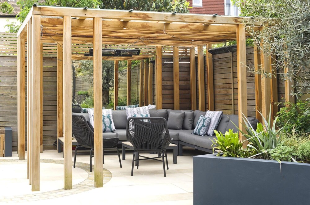 outdoor bbq area