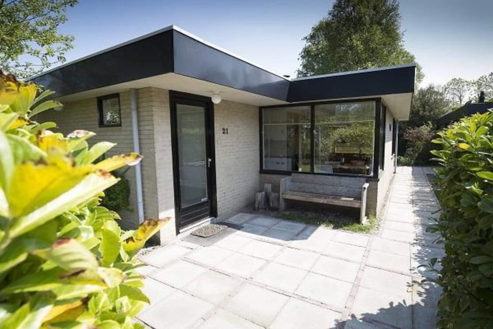 Family Bungalow With Garden