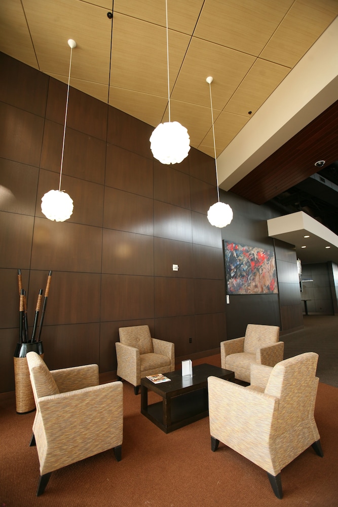 Burlington Vacations - The Catfish Bend Inn  Spa - Property Image 4