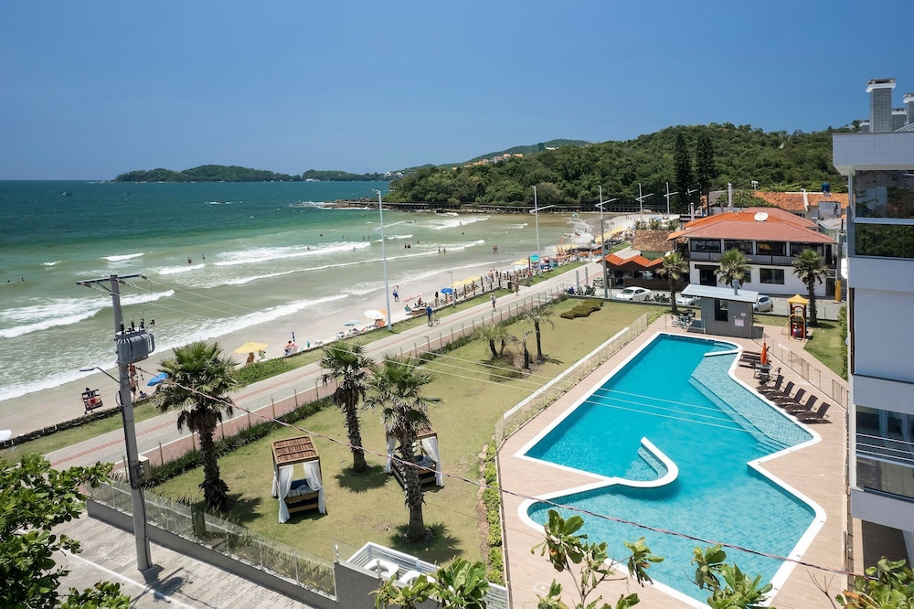 Duplex Alto Padrão Frente Mar c Piscina