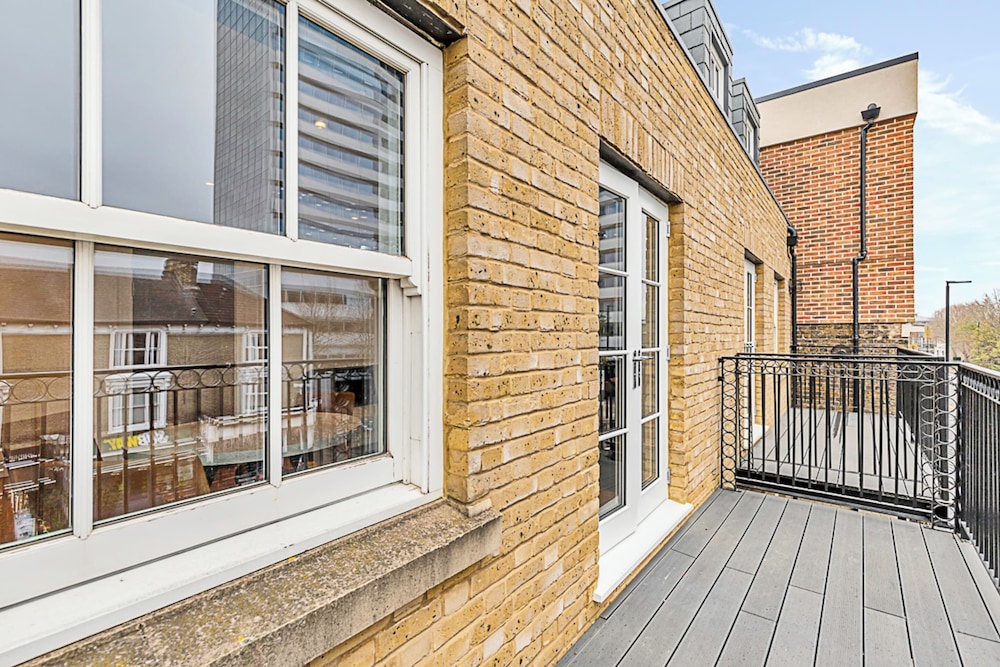 Chiswick Charm: 1 Bed Gem