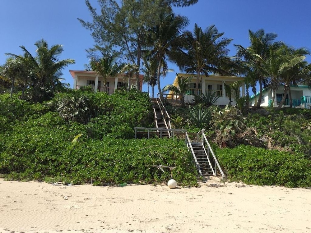 On The Dune - Beachfront Cottage With 50 Mile Ocean View, Pool 2 Bedroom Villa