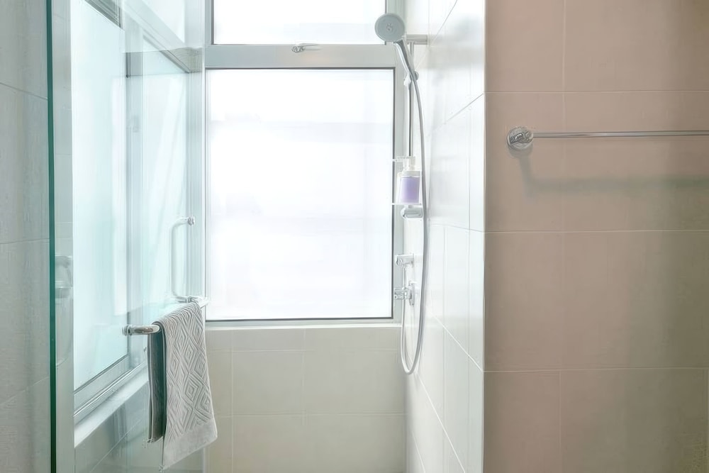 VERVE Suites KL South Apartments & Condo