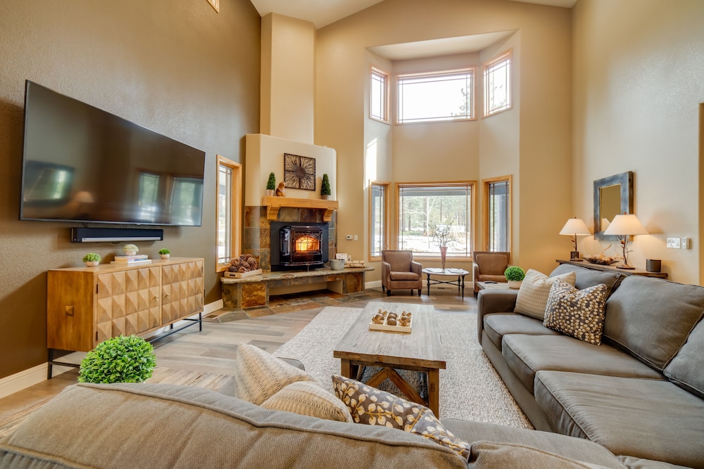Reno Vacations - Sleek Reno-lake Tahoe Retreat, 4 Mi to Ski Mt Rose - Property Image 35