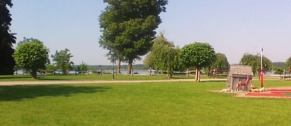 Riverside Park Motel and Campground