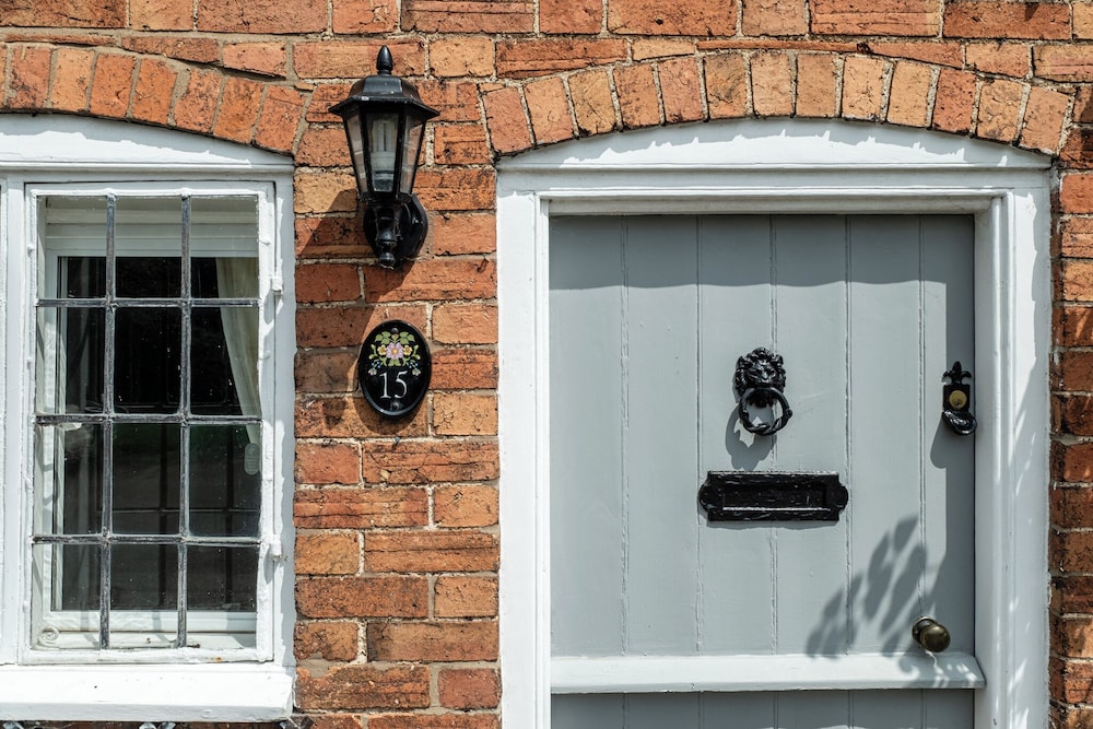 Two Cottages near Stratford-upon-Avon