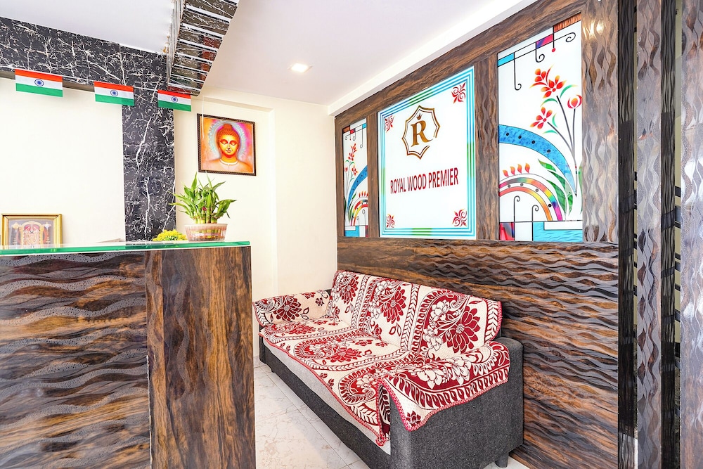 FabHotel Royal Wood Premier - Near Karnataka Golf Association, Domlur