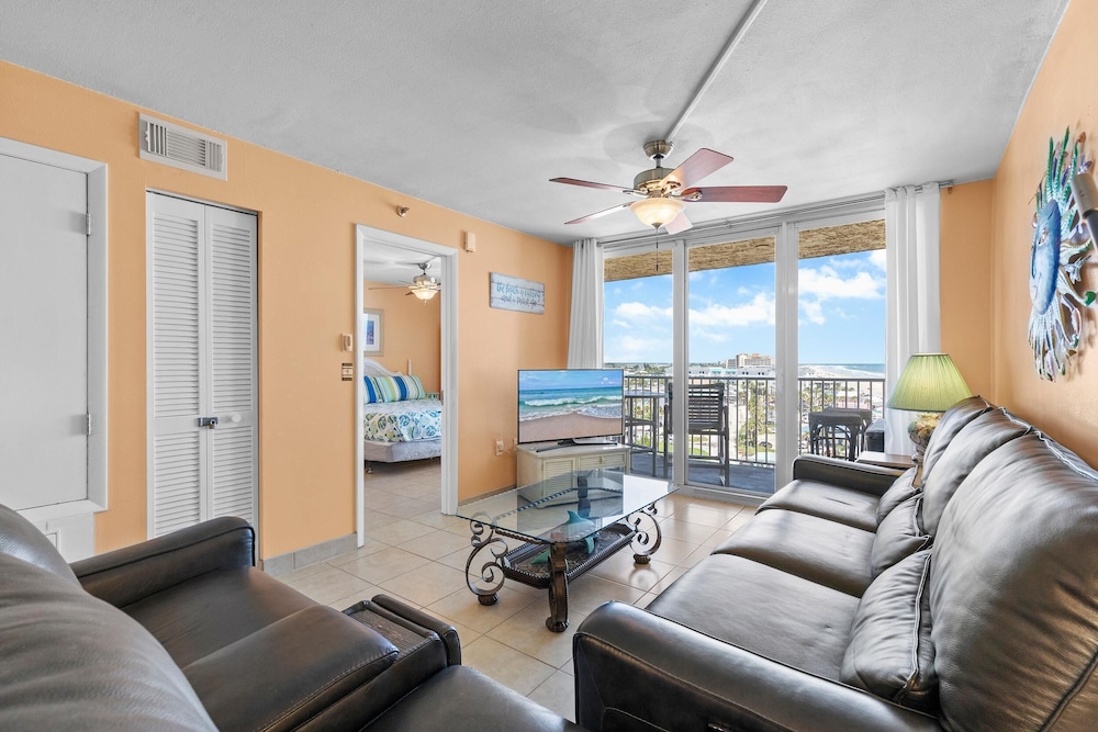 Oceania Plaza 808
