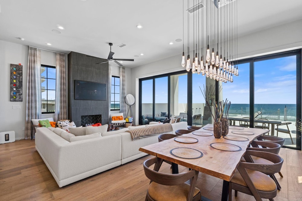 Casa Playa at Eleanor Beach