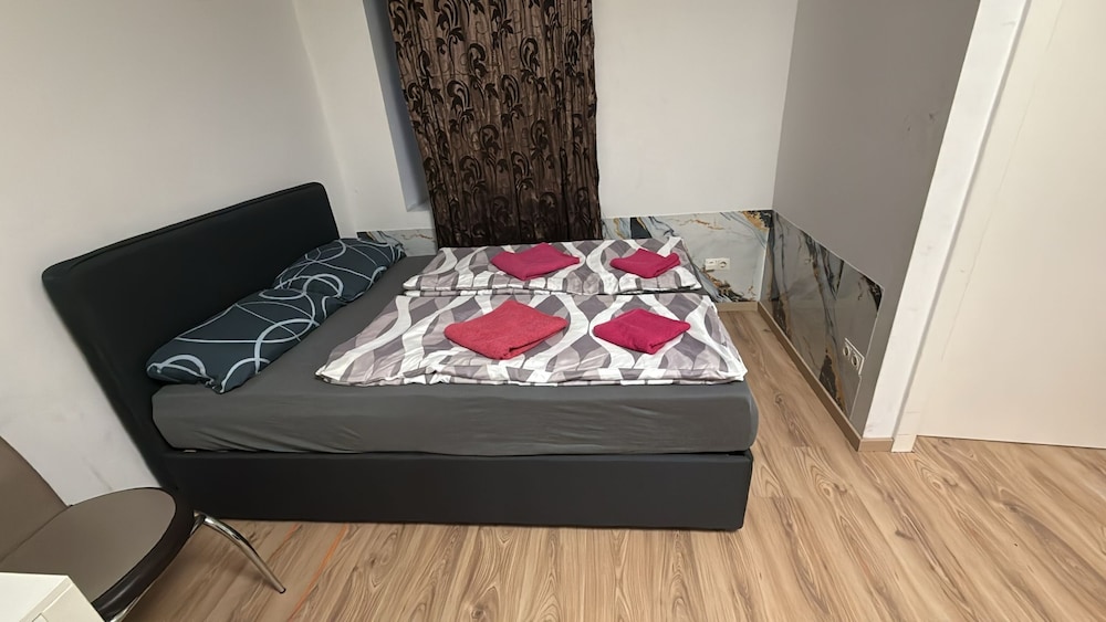 Cozy 1BR Apt with Lounge Central Vienna
