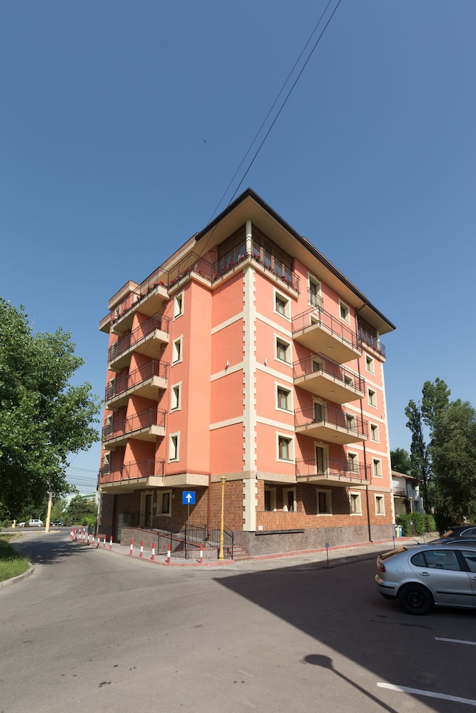 Aparthotel Luxury Ovidiu Mamaia
