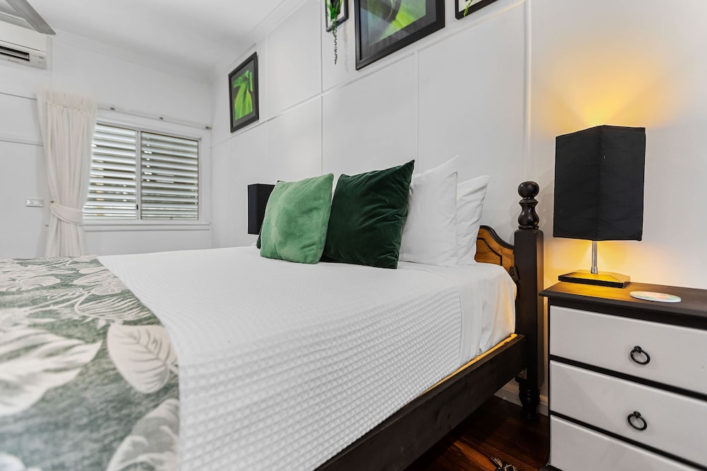 Crystal Cottage Cairns