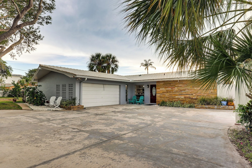 Ocean View, Pool & Boat Dock: Indian Rocks Retreat