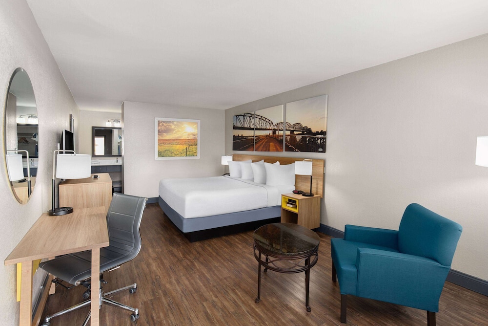 Days Inn by Wyndham Carlisle view 3