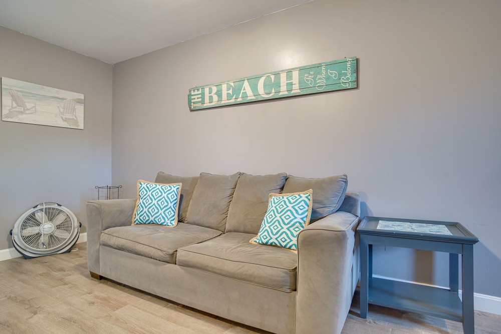 ~ 1 Mi to Beach: Cape Cod Apt in South Yarmouth