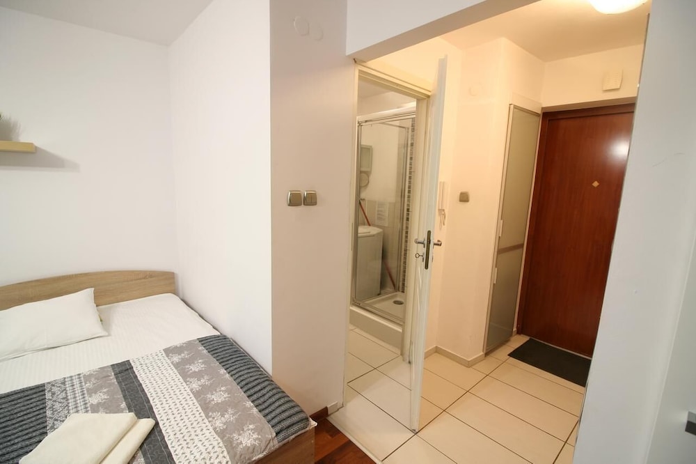 Apartamenty Varsovie Twarda view 5