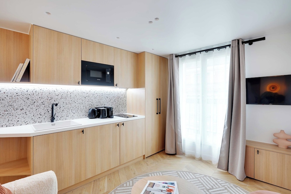 Charming apt With Balcony - 1br/2p - Saint Lazare