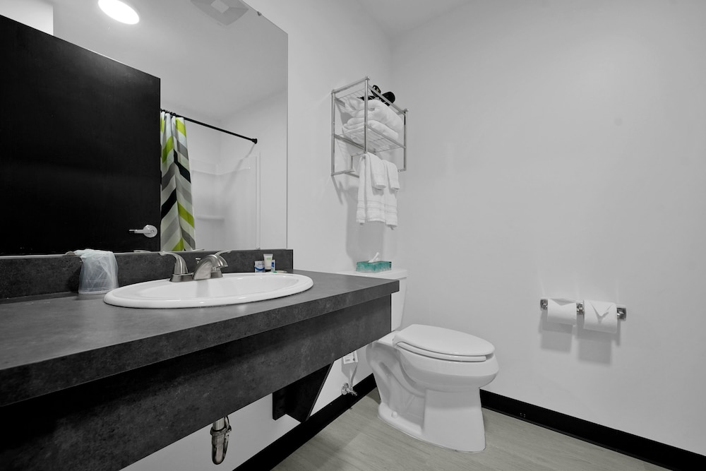 Holmes Suites Inn Columbus Pataskala - I-70 East - Property Image 16