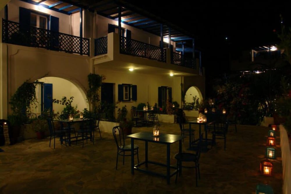 Karabo Hotel