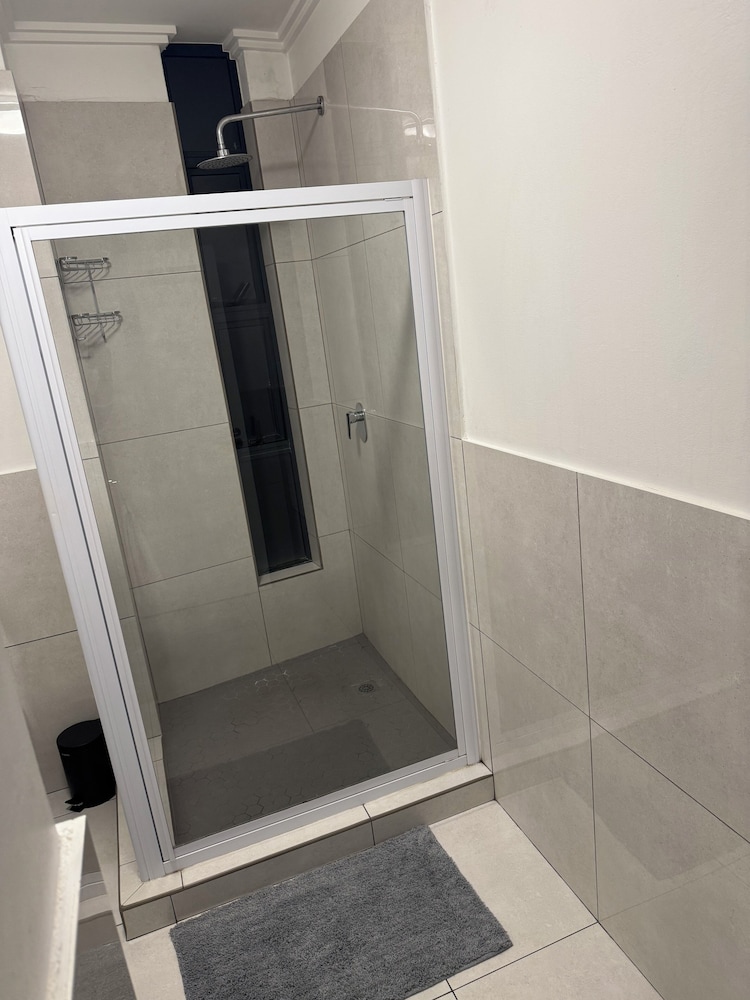 2BR-2BA - Rivonia Residence 1