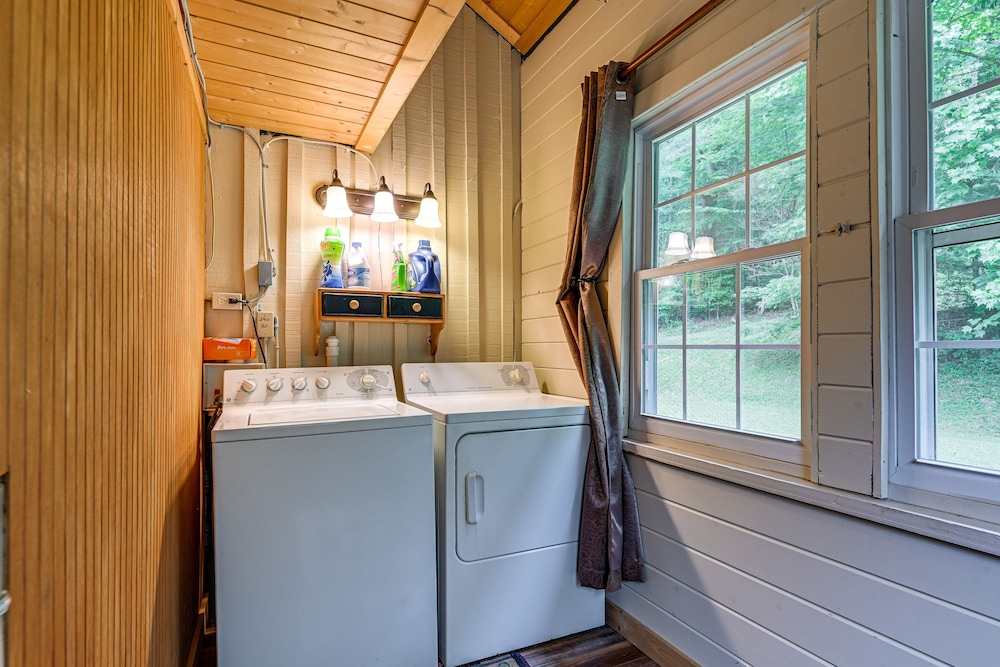 Historic Sapphire Cabin w/ Porch, Updated Interior view 2