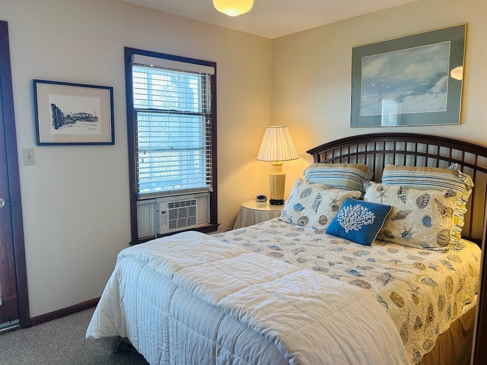 Dry Dock - 4 Br Home