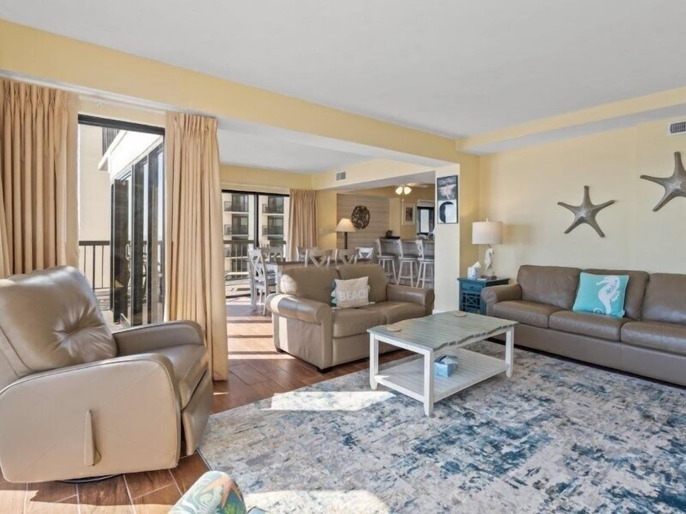 Savoy Penthouse 603 3 Bedroom Condo