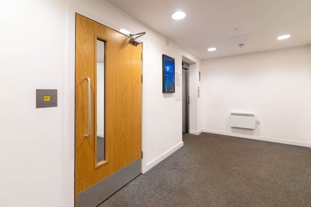 Luxury Apartment Near Piccadilly Station view 2